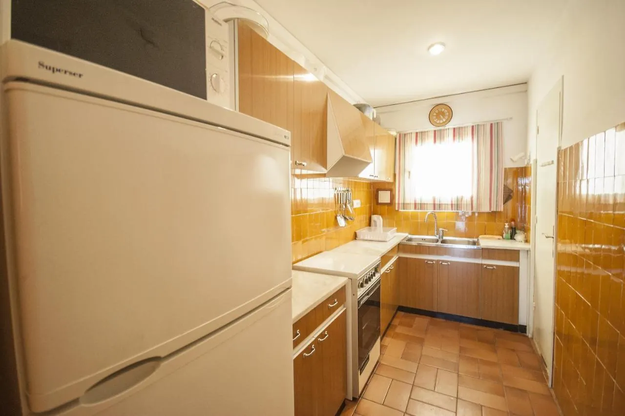 1Med 12 - Pals Apartment
